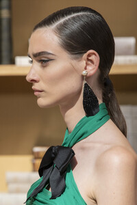 chanel-hc-clp-rf19-1341.thumb.jpg.f1b5422040c2b50a6a4283002f35097e.jpg