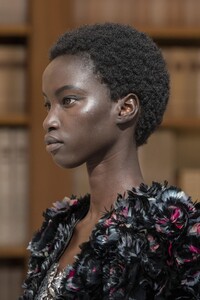 detail-defile-chanel-automne-hiver-2019-2020-paris-detail-87.thumb.jpg.ed3624c3c5c443c04eaf1712be9f15cf.jpg