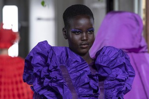 detail-defile-valentino-automne-hiver-2019-2020-paris-detail-169.thumb.jpg.46b623048cb710e43052cc8161c5a4b8.jpg