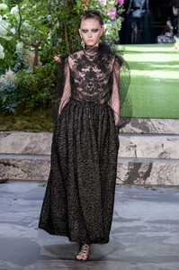dior-hc-rf19-1974.thumb.jpg.b72600bef5c69460e30d886479fcf8e7.jpg