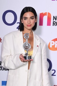 dua-lipa-nordoff-robbins-o2-silver-clef-awards-2019-9.jpg