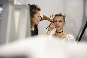 elie-saab-hc-bks-m-rf19-0345.thumb.jpg.ef22435e630516bc6f3f9684a1681c9d.jpg