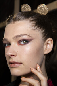 elie-saab-hc-bks-m-rf19-0497.thumb.jpg.d0f3e8b6e50442b03192e84049979df7.jpg