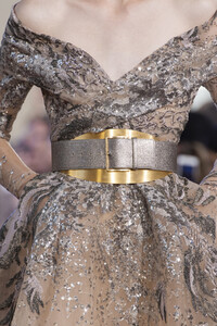 elie-saab-hc-clp-rf19-1596.thumb.jpg.b6727cb2a37ee5e9195414b34c17ac2d.jpg