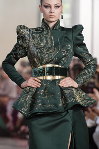 elie-saab-hc-clp-rf19-1678.thumb.jpg.1378f0859229628ac32374422f08ba1b.jpg