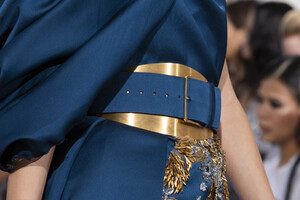 elie-saab-hc-clp-rf19-2086.thumb.jpg.2c1dd20b69daf6fa0f9638d4bc111369.jpg