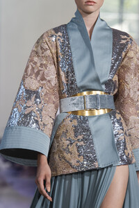 elie-saab-hc-clp-rf19-2140.thumb.jpg.a640eabd605d688559ae82eafa0c05f8.jpg