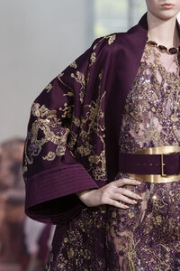 elie-saab-hc-clp-rf19-2314.thumb.jpg.52b18949378f140fb0c7d36a743ee30e.jpg
