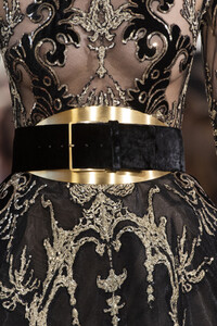 elie-saab-hc-clp-rf19-2422.thumb.jpg.68a960446188f43683ca17511b92af3d.jpg