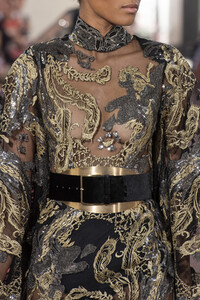elie-saab-hc-clp-rf19-4538.thumb.jpg.a80a7ad7ef6f32732e24edf8bc11a79e.jpg