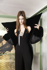 gaultier-hc-bks-m-rf19-1040.thumb.jpg.d1659fc1ffb4325829bce511973dd323.jpg