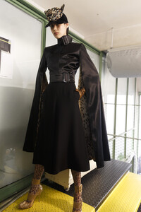 gaultier-hc-bks-m-rf19-1061.thumb.jpg.4310e5d3545ad9349310b836f3bf728e.jpg