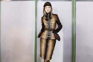 gaultier-hc-bks-m-rf19-1366.thumb.jpg.6732054f77f6e55d8bf3c7c5aef9ece8.jpg