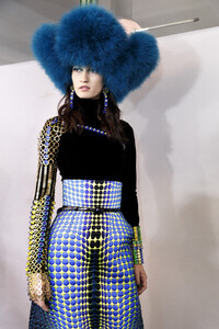 gaultier-hc-bks-m-rf19-1419.thumb.jpg.217c4e271b4d48423f61e7f84a4a3ffc.jpg