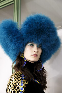 gaultier-hc-bks-m-rf19-1420.thumb.jpg.a54443ec9a12067dafda04bdacd0225b.jpg