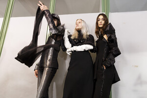 gaultier-hc-bks-m-rf19-1474.thumb.jpg.a4a9662ecce6bbb2c7fbf8c445f783a9.jpg