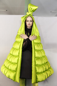 gaultier-hc-bks-m-rf19-1491.thumb.jpg.be635d0cc423842336f38f3bd7e01b5e.jpg