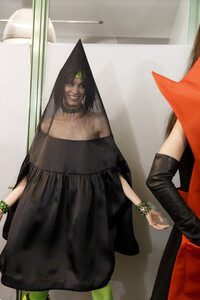 gaultier-hc-bks-m-rf19-1508.thumb.jpg.227e8639ea84d3f78bd010075ed1260c.jpg