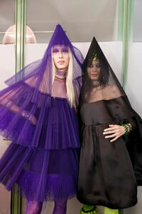 gaultier-hc-bks-m-rf19-1529.thumb.jpg.0b40f59e74b016cf97aac96aba074b42.jpg