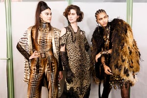 gaultier-hc-bks-m-rf19-1615.thumb.jpg.80d0427cb63ebac18e6b2f9f5525c396.jpg