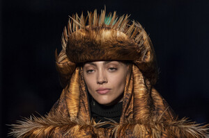 gaultier-hc-clp-rf19-2555.thumb.jpg.5efe224c76245e9eb5a810fe49ae5462.jpg