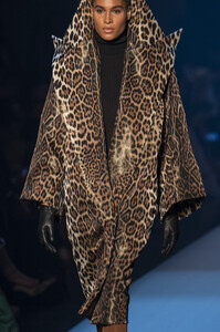 gaultier-hc-clp-rf19-2804.thumb.jpg.c20bce36d644b9675a15c6789f28838a.jpg