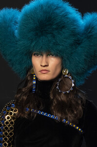 gaultier-hc-clp-rf19-2965.thumb.jpg.0ee1976e5bd039ea826d47b8549d9d11.jpg