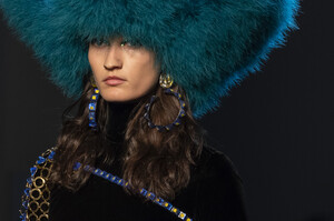 gaultier-hc-clp-rf19-2968.thumb.jpg.20535f81867c7788739c01a8e609f9da.jpg