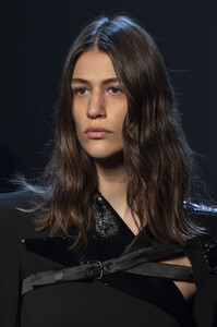 gaultier-hc-clp-rf19-3069.thumb.jpg.60d87ba4b563709082b8b17fb6434d5d.jpg