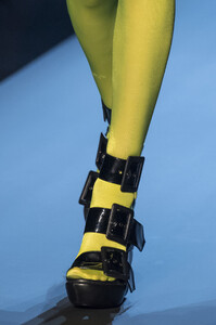 gaultier-hc-clp-rf19-3128.thumb.jpg.1eb52e6f62548795f00b39e69ddb6ae2.jpg