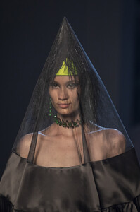 gaultier-hc-clp-rf19-3178.thumb.jpg.a222615f21cfe82288ab971609f0ae06.jpg