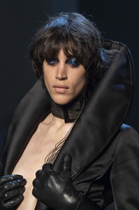 gaultier-hc-clp-rf19-3224.thumb.jpg.d5a449fec212e680cf012682600763e3.jpg