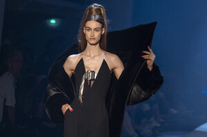 gaultier-hc-clp-rf19-3268.thumb.jpg.322f39321e20e89c379018192143b759.jpg
