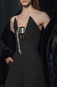 gaultier-hc-clp-rf19-3281.thumb.jpg.382696c960478635d740a9e96b6a13ff.jpg
