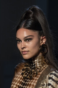 gaultier-hc-clp-rf19-3379.thumb.jpg.9233187b9227c836c988675ecf86b05f.jpg