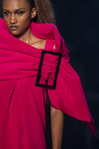 gaultier-hc-clp-rf19-3477.thumb.jpg.d3b0904fc3a69c7a61062245992a5c28.jpg