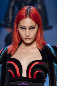 gaultier-hc-clp-rf19-5344.thumb.jpg.f67d5c57583dd446a06e490f021c952e.jpg