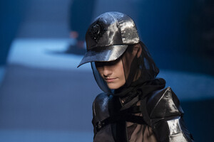 gaultier-hc-clp-rf19-5403.thumb.jpg.ae80059ef8aee2317d69b15ad66dcb85.jpg