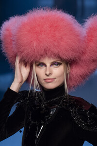 gaultier-hc-clp-rf19-5468.thumb.jpg.1b65557d63d3ebfc88a1461324815fc2.jpg
