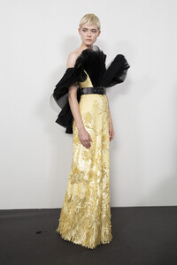 givenchy-hc-bks-m-rf19-0061.thumb.jpg.89646cf055e19fc8e29bdda53c8cccb1.jpg