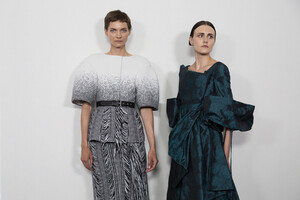 givenchy-hc-bks-m-rf19-9655.jpg