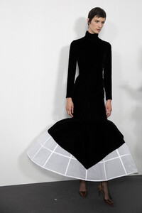 givenchy-hc-bks-m-rf19-9747.thumb.jpg.784e3a5403eb420d28097df7f0cafb70.jpg