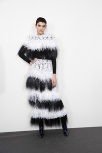 givenchy-hc-bks-m-rf19-9898.thumb.jpg.32172164fe62468cdc03649cf1f8b5e1.jpg