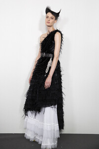givenchy-hc-bks-m-rf19-9985.thumb.jpg.d0d5bff8fb49172bf4af5dcd67c14910.jpg