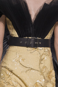 givenchy-hc-clp-rf19-0401.thumb.jpg.a8ec916bdb94d9e64f0f5f77ffc85bae.jpg