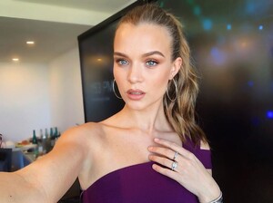 josephineskriver_62237609_459402194858589_1264439135567908265_n.jpg