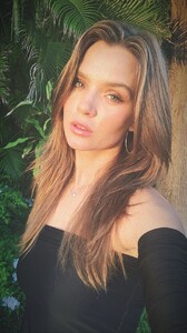 josephineskriver_66669111_474948346385882_2622597407741445447_n.jpg