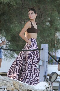 kendall-jenner-at-a-boat-in-mykonos-07-09-2019-10.jpg