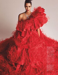 kim-kardashian-vogue-japan-august-2019-1.jpg