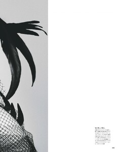 kim-kardashian-vogue-japan-august-2019-4.jpg